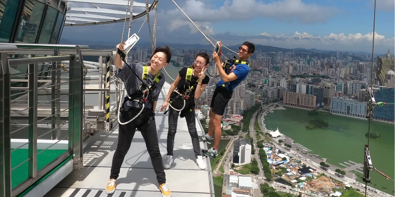 Skywalk Express 1 1680x900px